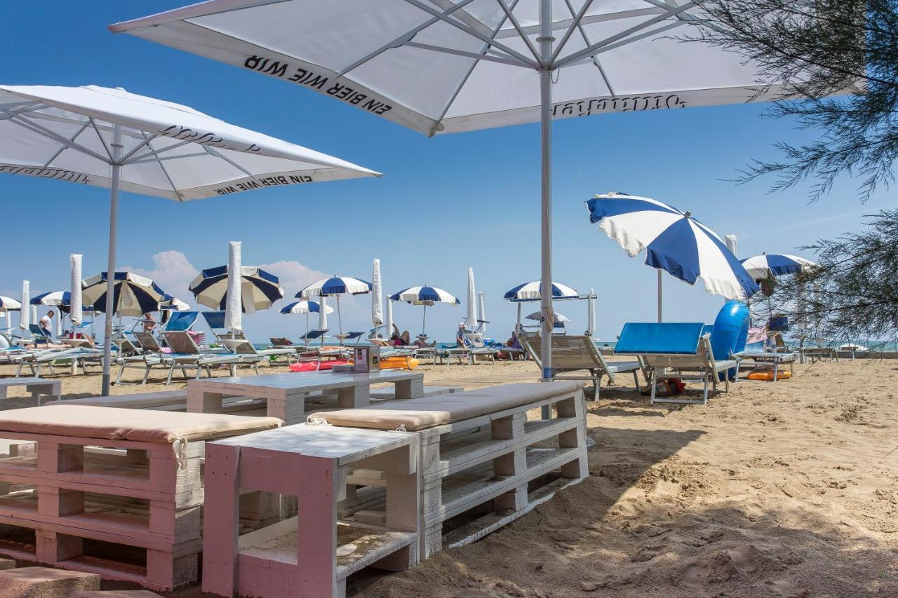 Pioppi Lido Altanea Appartement Caorle Buitenkant foto